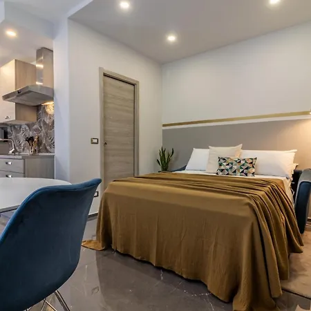 Golden View Holidays Apartman *